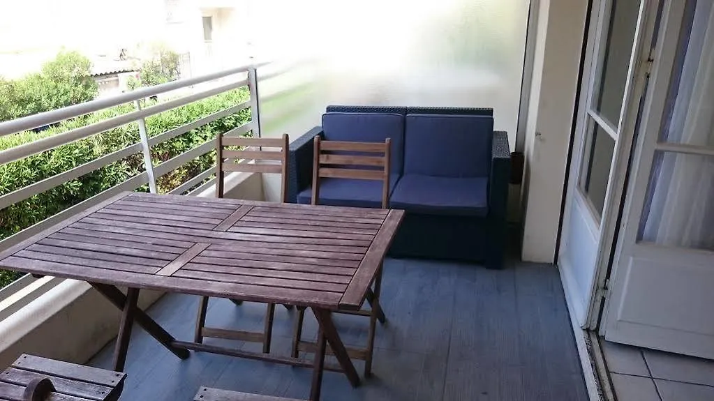 Appartement Le Palais du Tropique à Juan-les-Pins 0*,  France